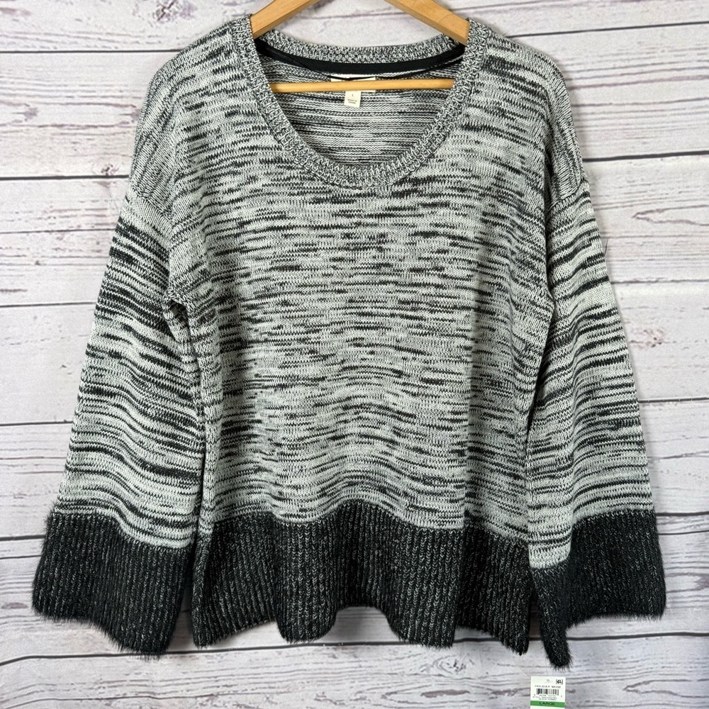Style & Co women’s Sweater Size L